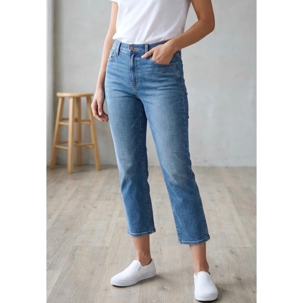 J.Crew Mid-Rise Flare Crop Jeans Medium Wash Denim Size 32 Womens
